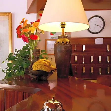 Hotel Edén